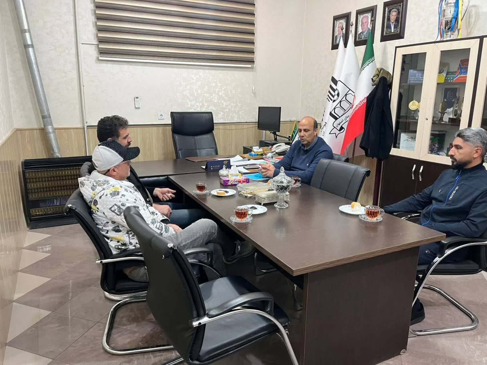 برگزاری جلسه تعامل و همکاری هیات فوتبال شهرستان اصفهان